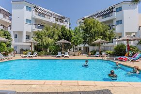 Artemis Cynthia Complex