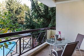 Artemis Cynthia Complex