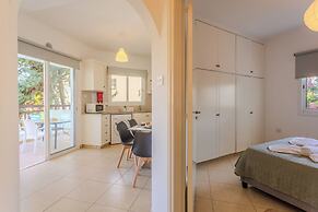 Artemis Cynthia Complex