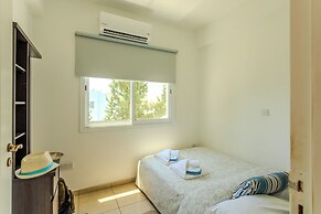 Artemis Cynthia Complex