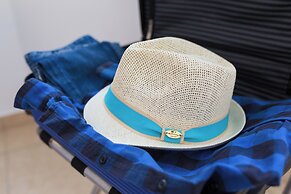 Artemis Cynthia Complex