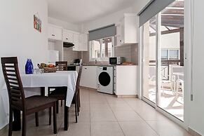 Artemis Cynthia Complex