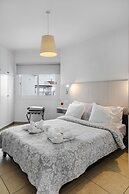 Artemis Cynthia Complex