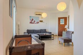 Artemis Cynthia Complex