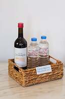 Artemis Cynthia Complex