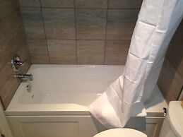 Days Inn by Wyndham Sylvan Lake