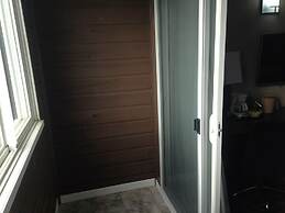 Days Inn by Wyndham Sylvan Lake