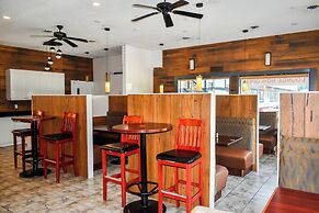 Days Inn by Wyndham Sylvan Lake