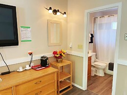 Rivermount Motel Campground and RV Park