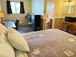 Rivermount Motel Campground and RV Park