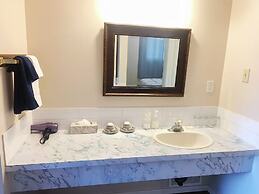 Rivermount Motel Campground and RV Park