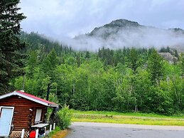 Rivermount Motel Campground and RV Park