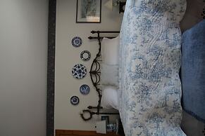 Jewel on the Hill Bed & Breakfast