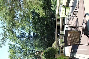 Jewel on the Hill Bed & Breakfast