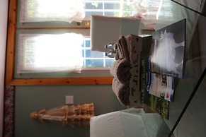 Jewel on the Hill Bed & Breakfast