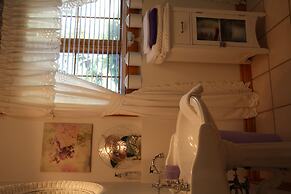 Jewel on the Hill Bed & Breakfast