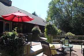 Jewel on the Hill Bed & Breakfast