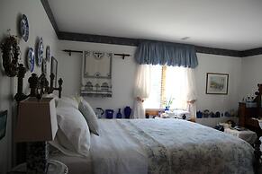 Jewel on the Hill Bed & Breakfast