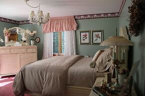 Jewel on the Hill Bed & Breakfast
