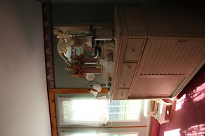 Jewel on the Hill Bed & Breakfast