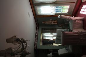 Jewel on the Hill Bed & Breakfast