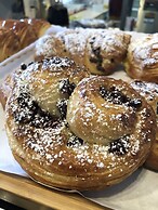 Auberge d'Anjou-Sūrya Café