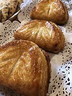 Auberge d'Anjou-Sūrya Café