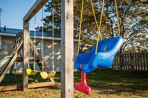 Cavendish Lodge & Cottages