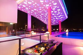 SUN & MOON, Urban Hotel