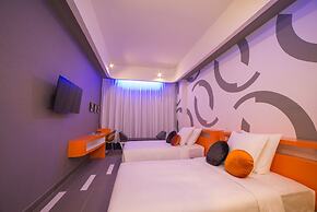 SUN & MOON, Urban Hotel