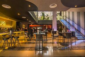 SUN & MOON, Urban Hotel