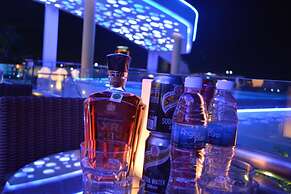 SUN & MOON, Urban Hotel