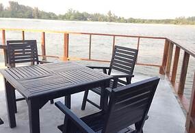 Non Du Lay Guesthouse