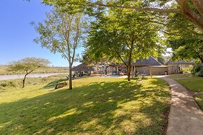 Crocodile Bridge Safari Lodge