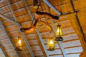 Crocodile Bridge Safari Lodge