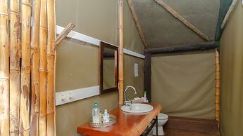 Crocodile Bridge Safari Lodge