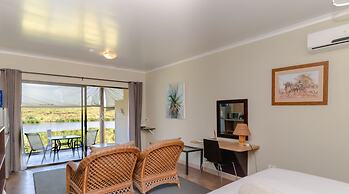 Crocodile Bridge Safari Lodge