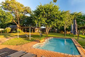 Crocodile Bridge Safari Lodge