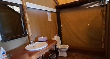 Crocodile Bridge Safari Lodge