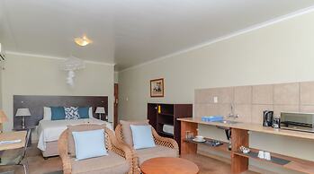 Crocodile Bridge Safari Lodge