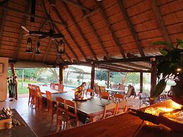 Crocodile Bridge Safari Lodge