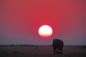 Crocodile Bridge Safari Lodge