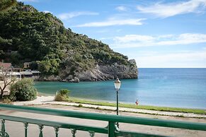 Apollon Hotel Corfu