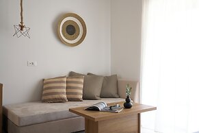 Troulis Aparthotel
