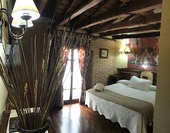 Hospedería Casa De Cisneros