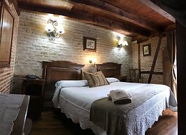 Hospedería Casa De Cisneros