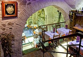 Hospedería Casa De Cisneros