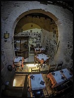 Hospedería Casa De Cisneros