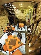 Hospedería Casa De Cisneros