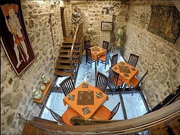 Hospedería Casa De Cisneros